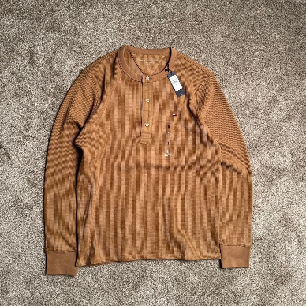 BROWN TOMMY HILFIGER WAFFLE KNIT LONG SLEEVE